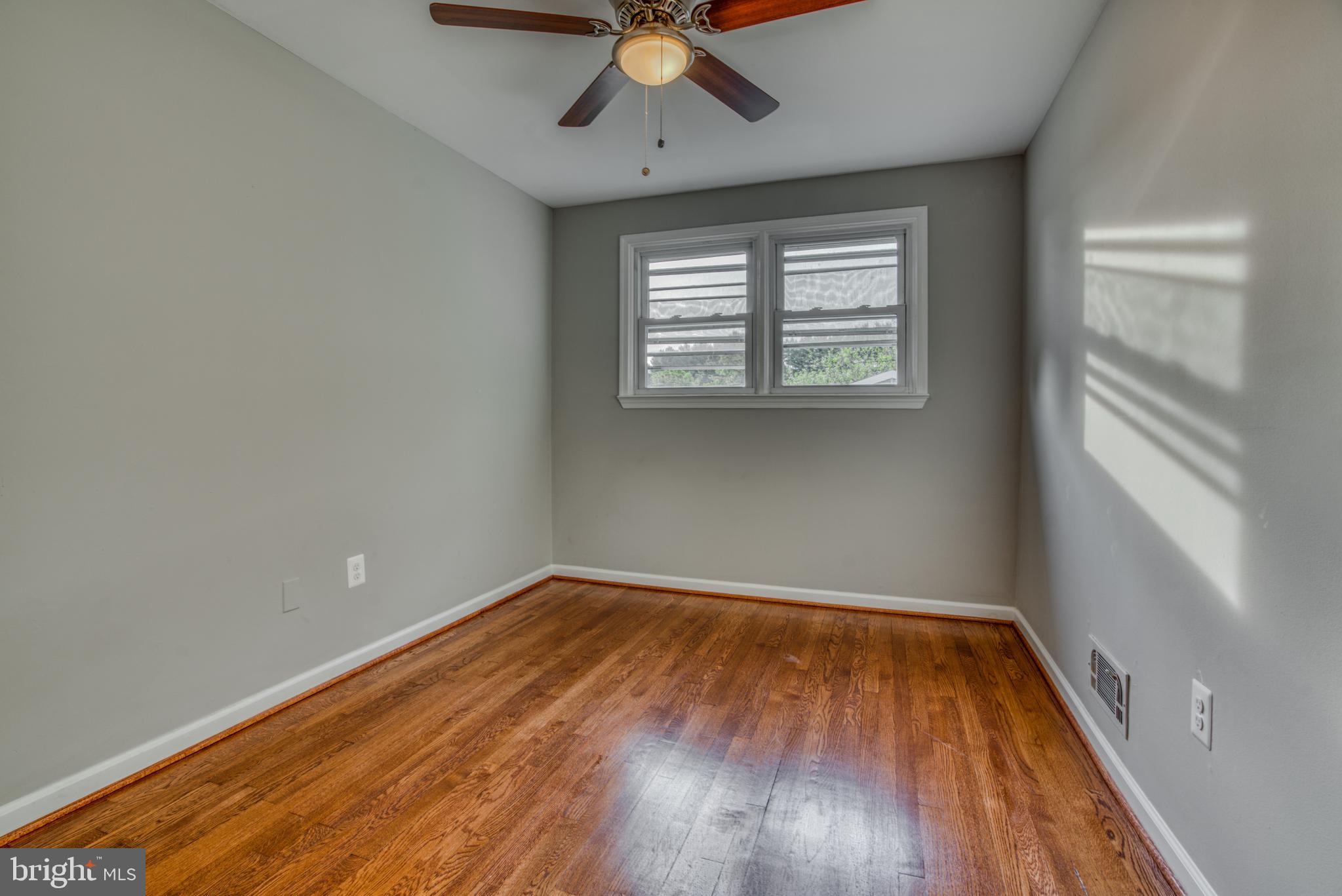 1327 Robin Road Pikesville, MD 21208 - Photo 27 of 51 Gallery Image 27