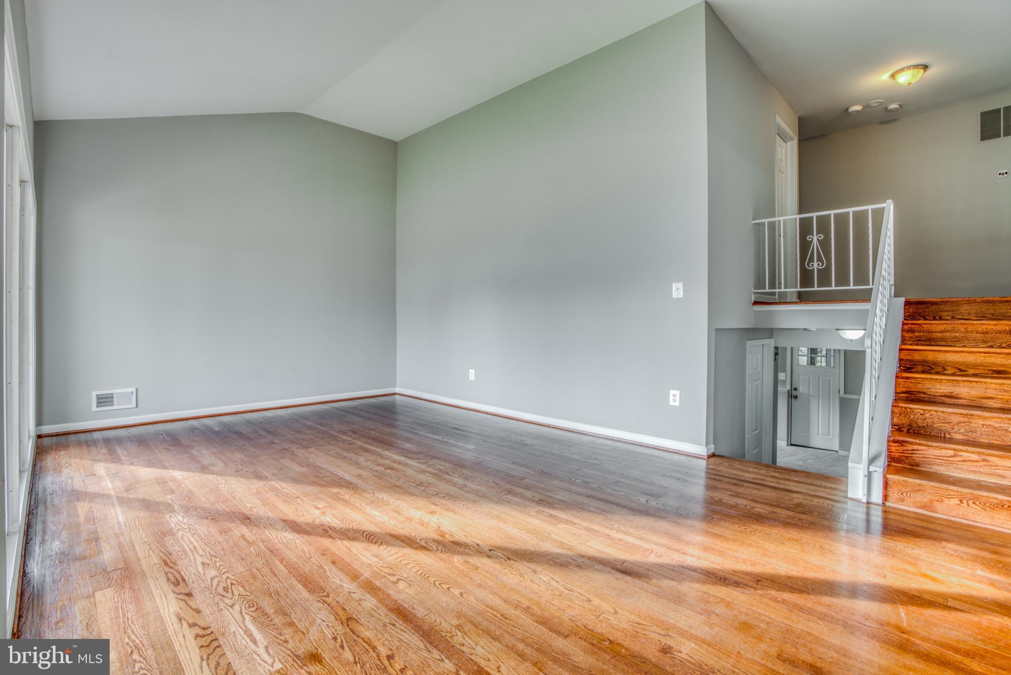 1327 Robin Road Pikesville, MD 21208 - Photo 5 of 51 Gallery Image 5
