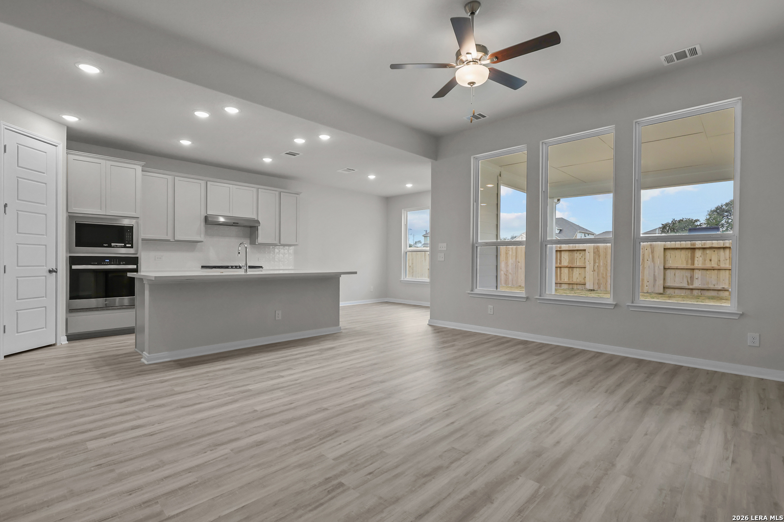 415 Field Fox Cibolo, TX 78108 - Photo 4 of 35