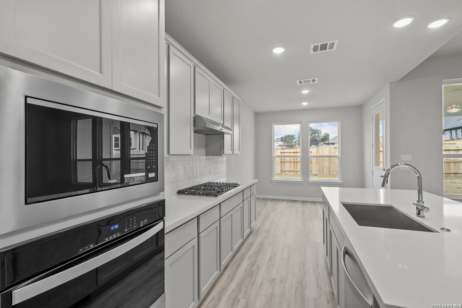 415 Field Fox Cibolo, TX 78108 - Photo 10 of 35