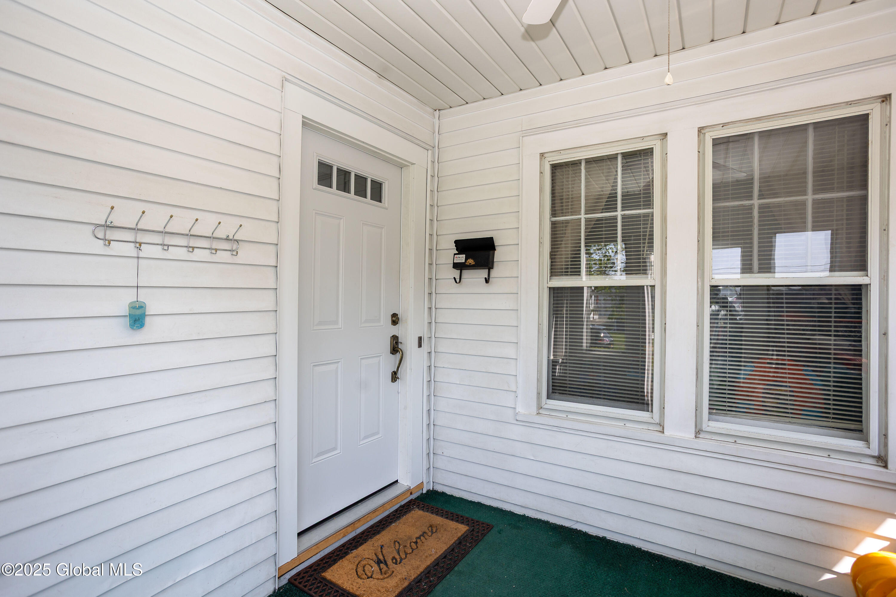 43 Holmes Court Albany, NY 12209 - Photo 2 of 18 KOR65782