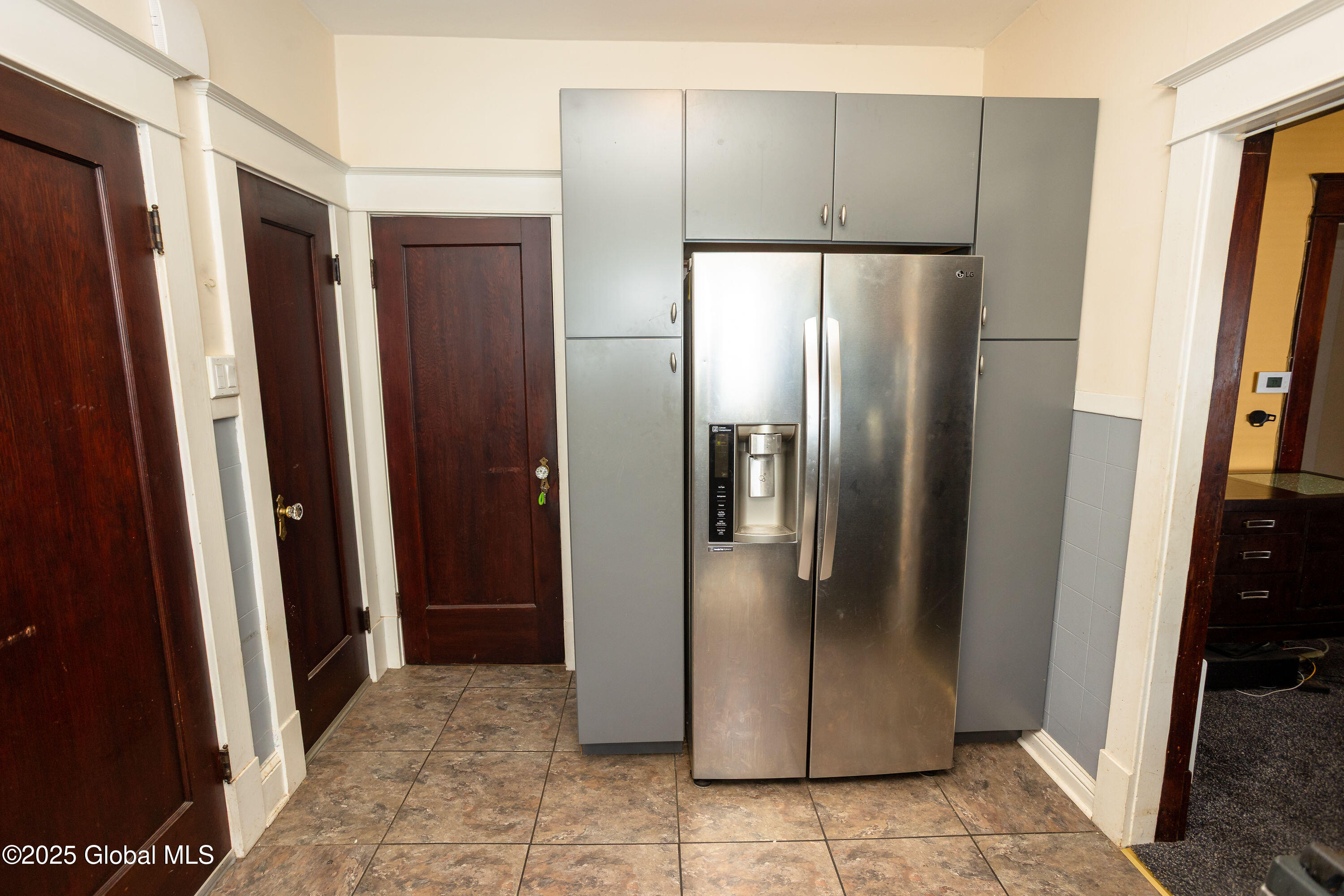 43 Holmes Court Albany, NY 12209 - Photo 8 of 18 KOR65753