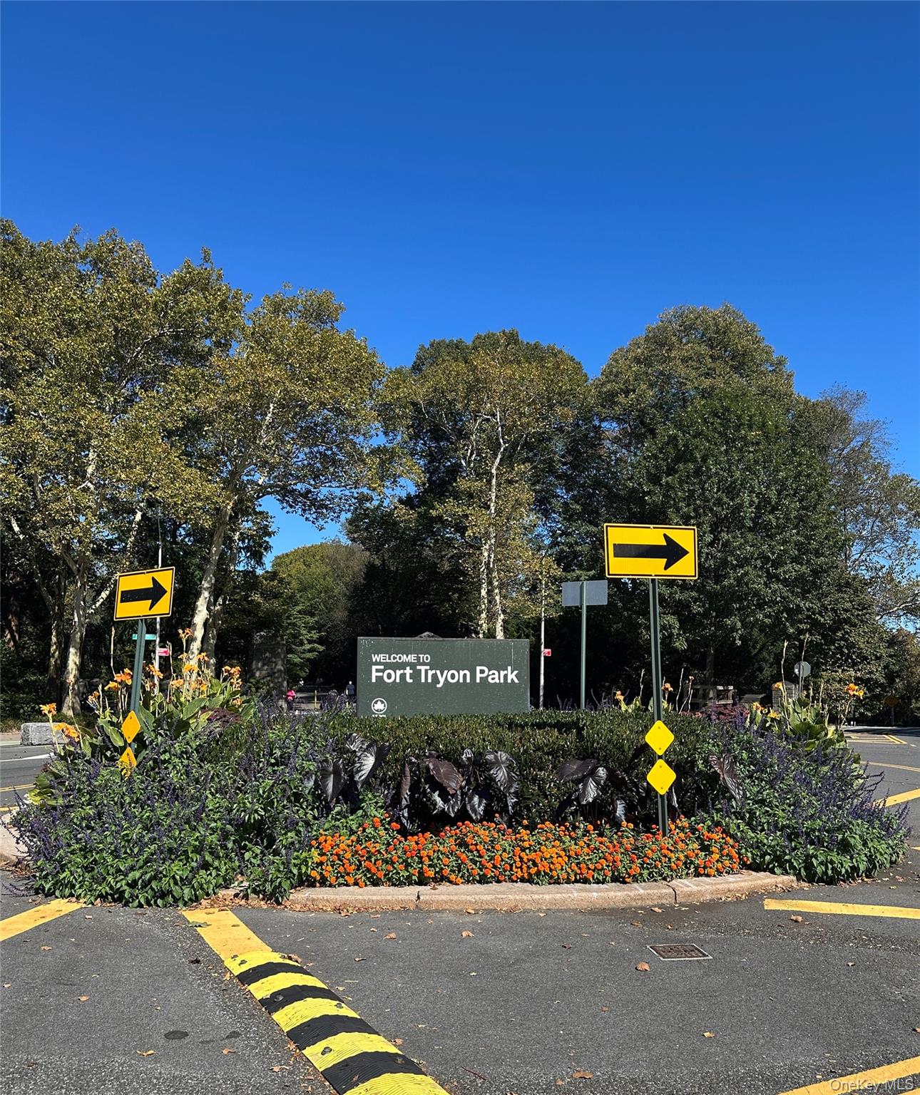 295 Bennett Avenue, Unit 4B Manhattan, NY 10040 - Photo 7 of 18 a view of a park with iron fence