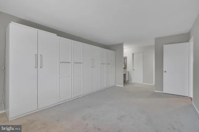 a view of a livingroom with furniture