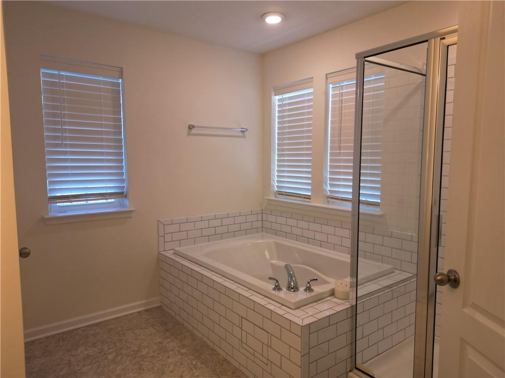 207 Wyncrest Drive Butler, PA 16001 - Photo 17 of 32