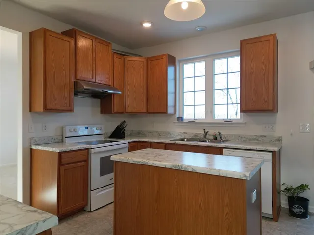 $425,000 | 207 Wyncrest Drive, Butler, PA 16001