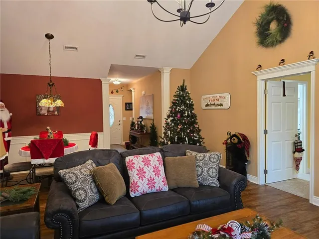 $359,900 | 1113 Melanie Lane, Excelsior Springs, MO 64024