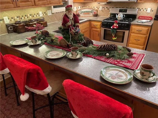 $359,900 | 1113 Melanie Lane, Excelsior Springs, MO 64024