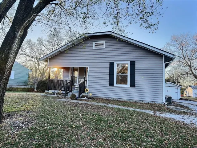 $107,900 | 1239 North Main Street, Nevada, MO 64772