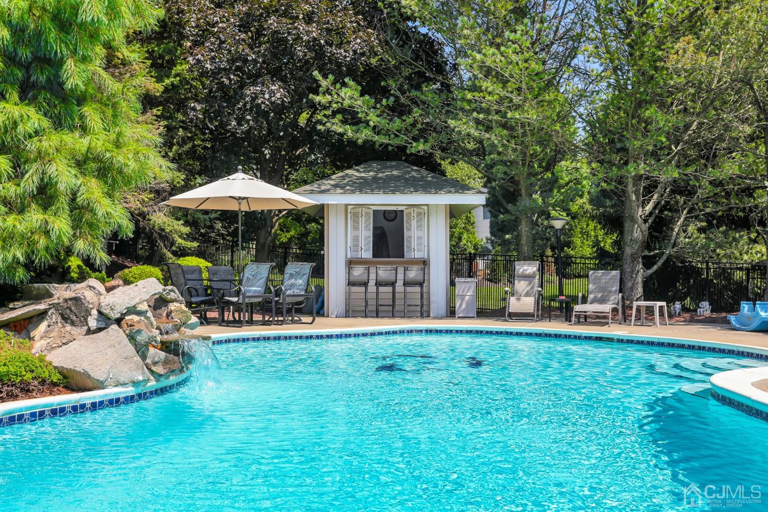 2 Astor Drive Manalapan, NJ 07726 - Photo 16 of 60