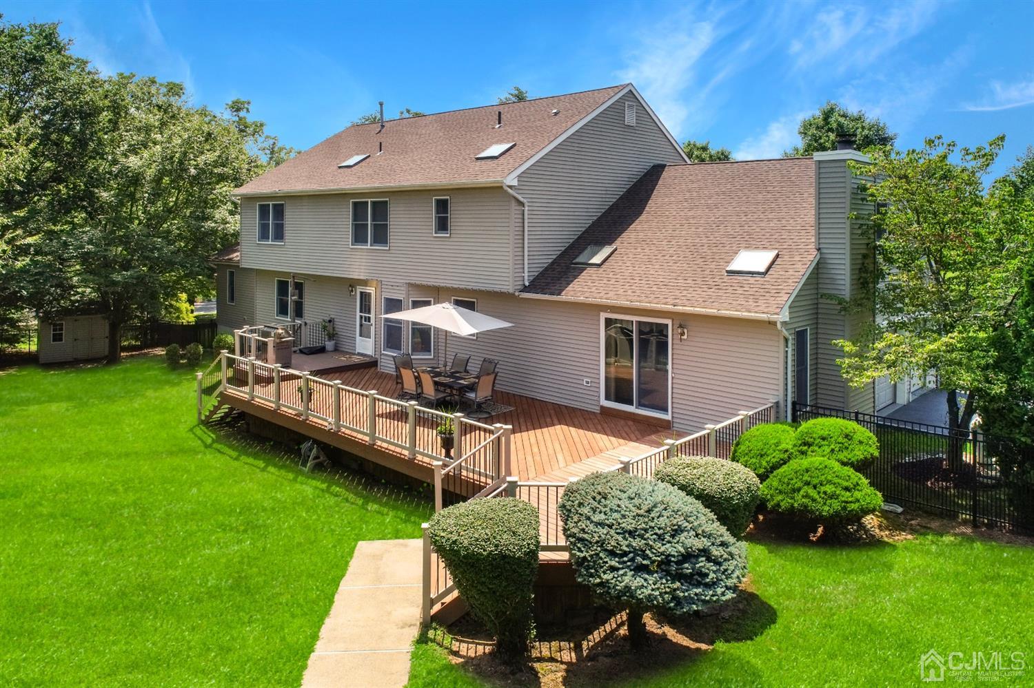 2 Astor Drive Manalapan, NJ 07726 - Photo 18 of 60