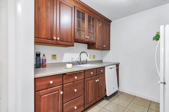 $285,000 | 170 Highland Street, Unit 115A, Taunton, MA 02780