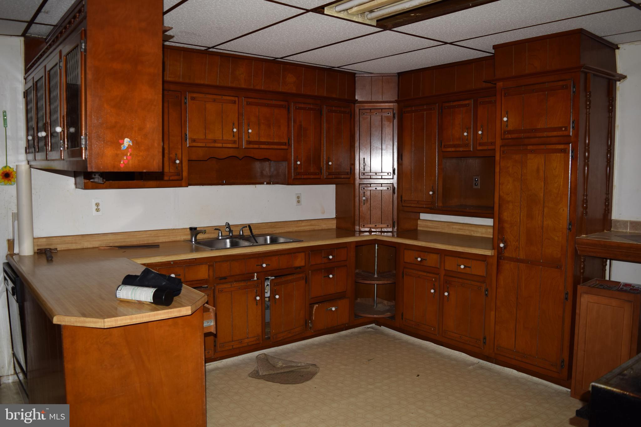 314 Poplar Road Baltimore, MD 21221 - Photo 11 of 47