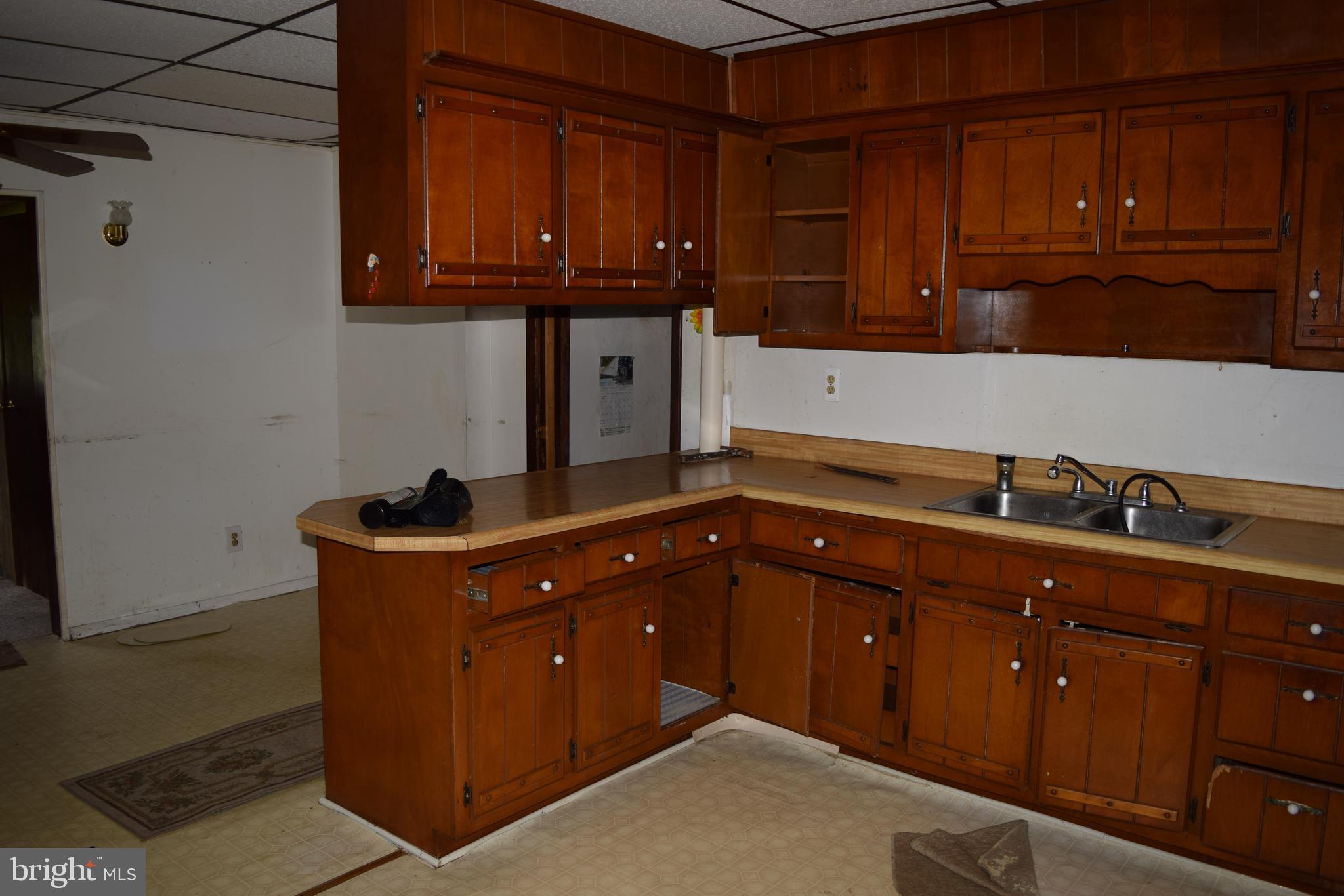 314 Poplar Road Baltimore, MD 21221 - Photo 12 of 47