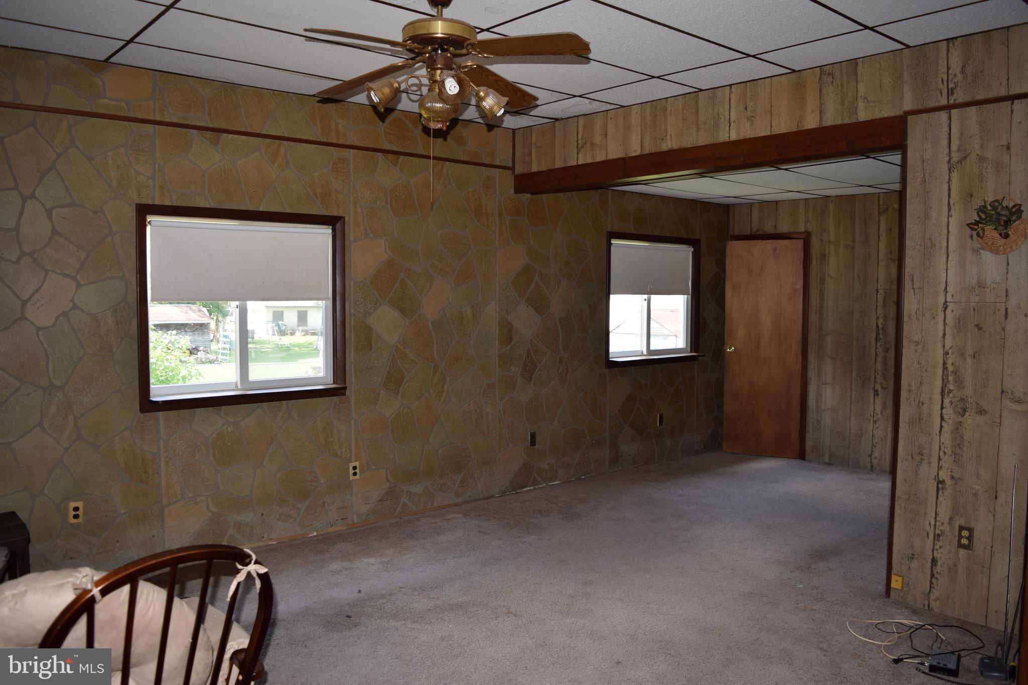 314 Poplar Road Baltimore, MD 21221 - Photo 7 of 47