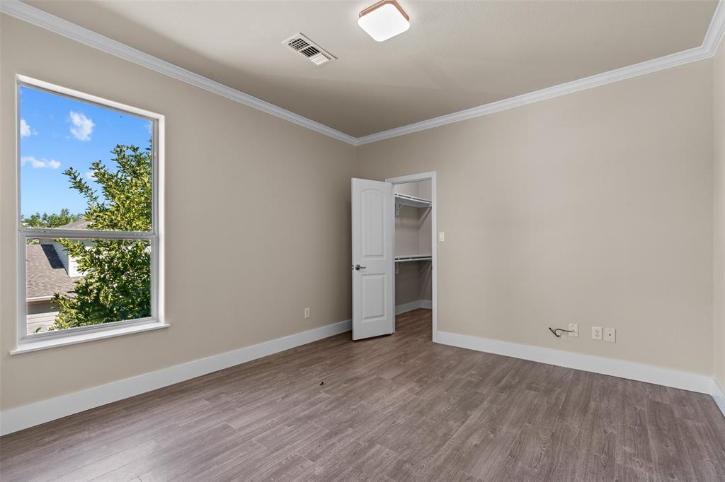 4417 Gennaro Street Dallas, TX 75204 - Photo 13 of 34