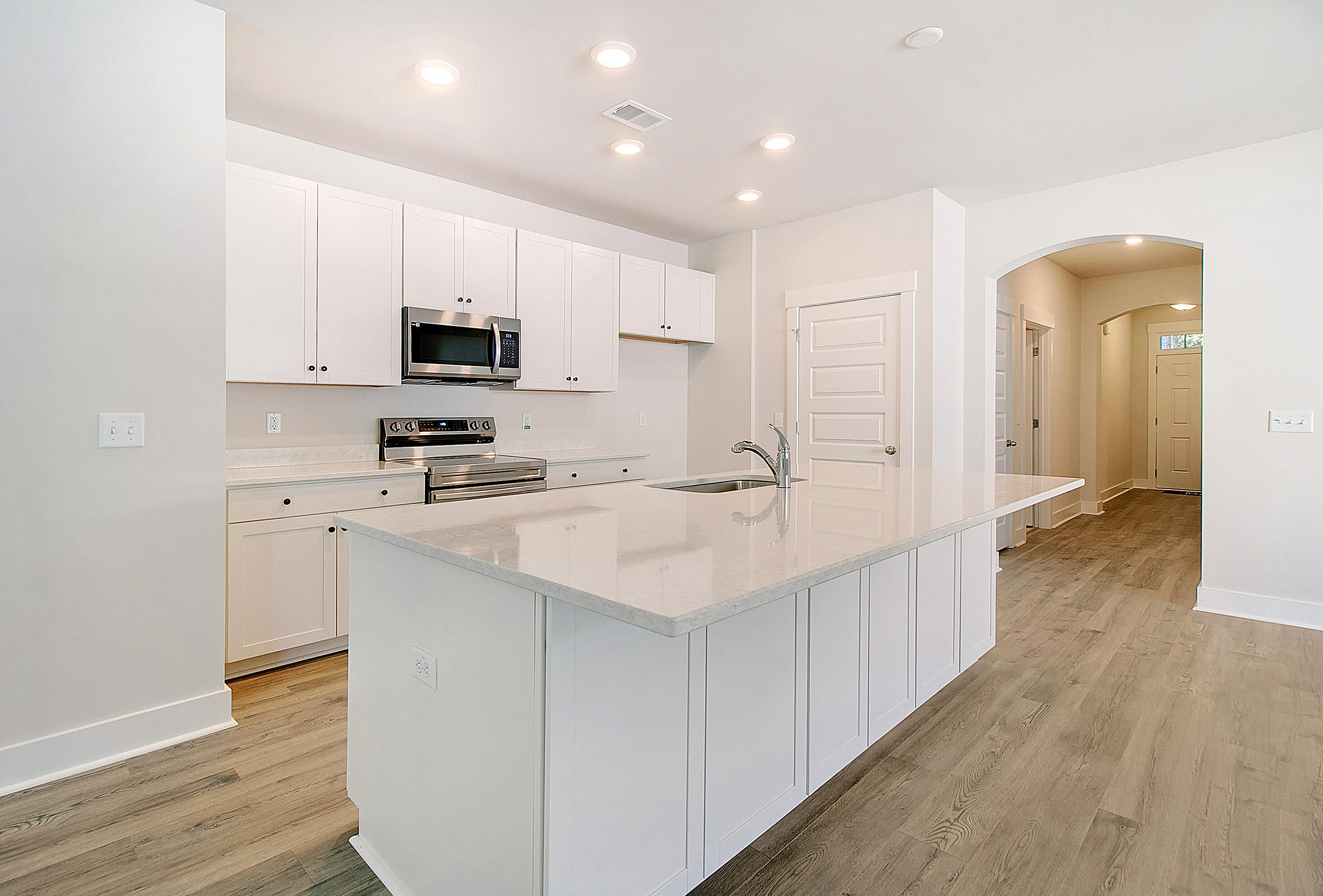 172 Deer Run Road Summerville, SC 29483 - Photo 5 of 12 Kershaw Kitchen