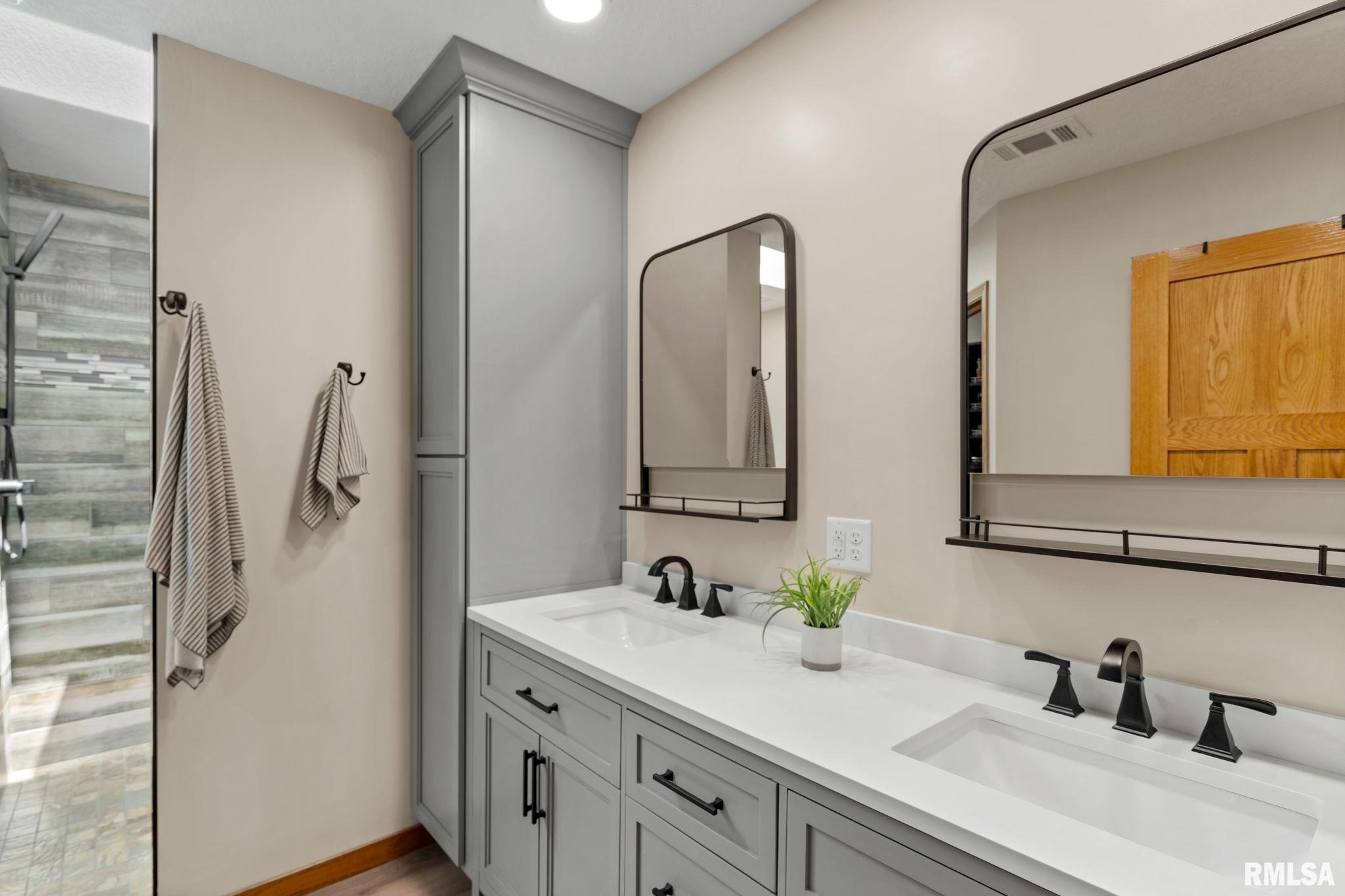 79 Parkview Drive Eldridge, IA 52748 - Photo 25 of 62