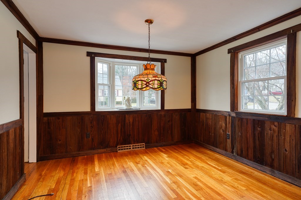 60 Macon Road Burlington, MA 01803 - Photo 8 of 23 Gallery Image 8