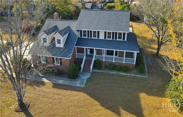 $398,000 | 205 Amberwood Drive East, Vidalia, GA 30474