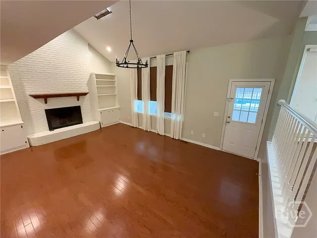 $398,000 | 205 Amberwood Drive East, Vidalia, GA 30474