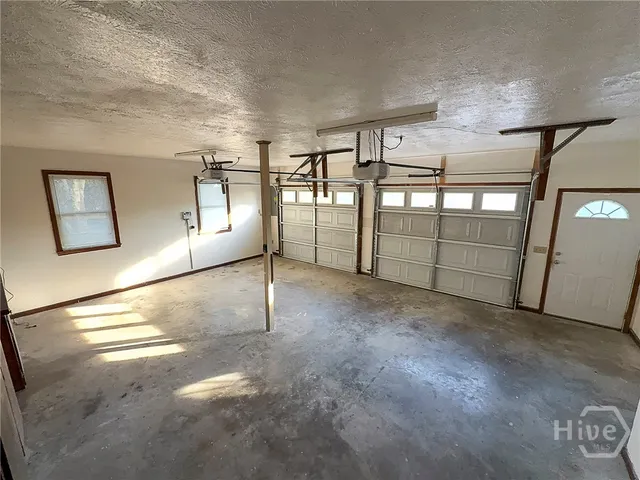 $398,000 | 205 Amberwood Drive East, Vidalia, GA 30474