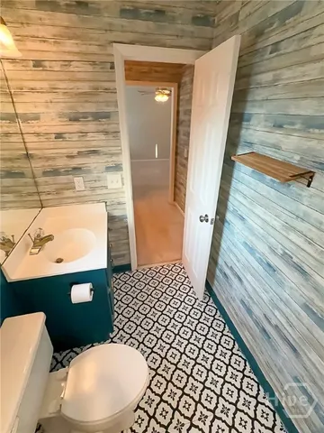 $398,000 | 205 Amberwood Drive East, Vidalia, GA 30474