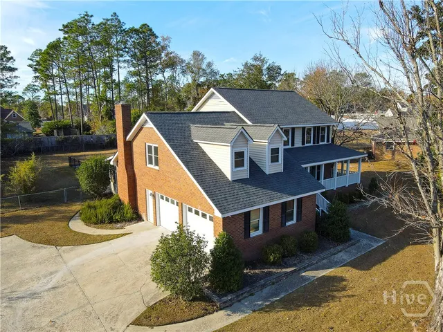 $398,000 | 205 Amberwood Drive East, Vidalia, GA 30474