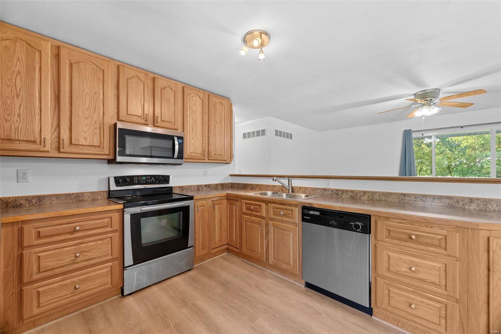 57 Firefly Lane Troy, MO 63379 - Photo 8 of 41