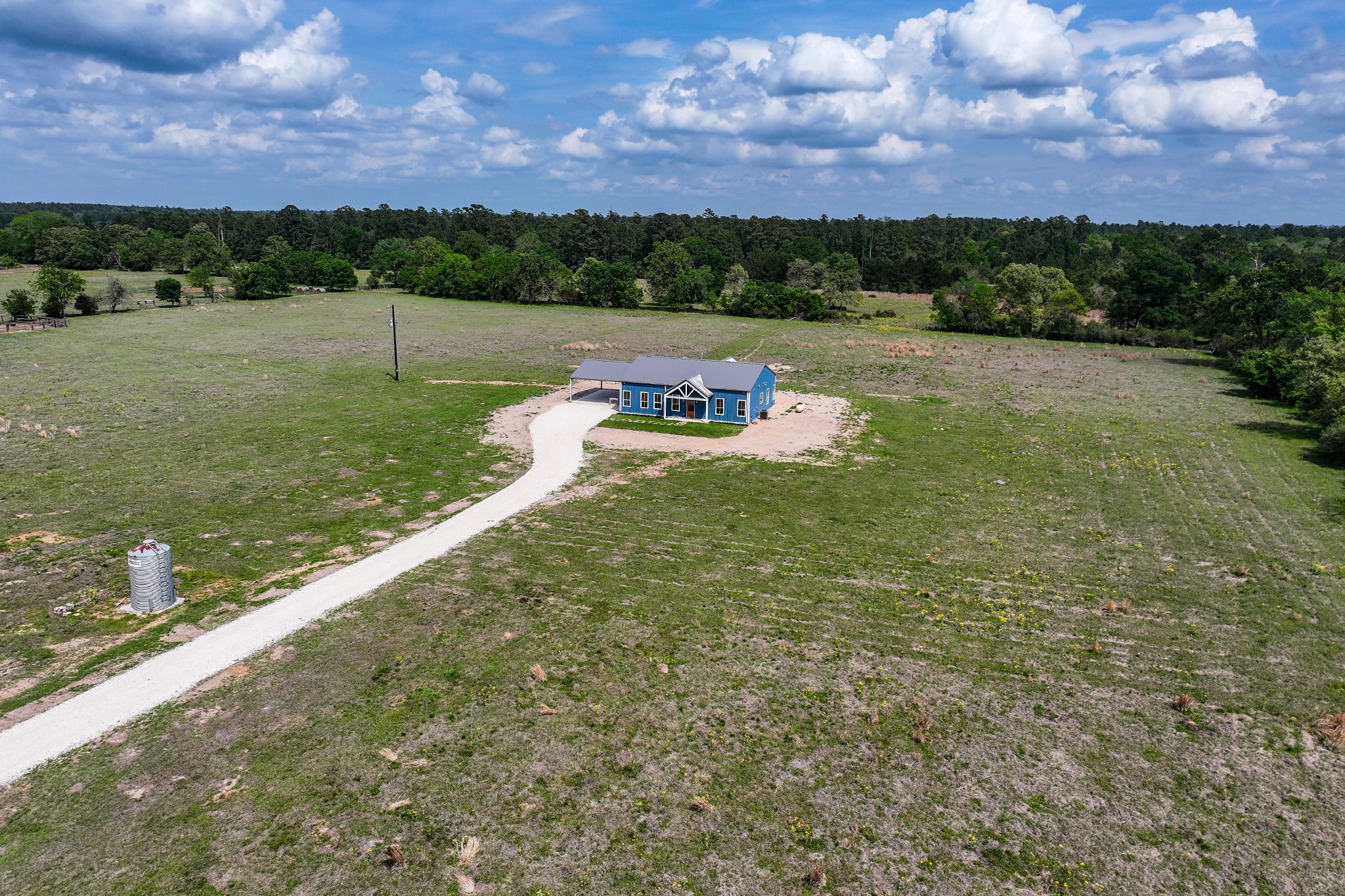 637 Round Prairie Road Huntsville, TX 77320 - Photo 32 of 35