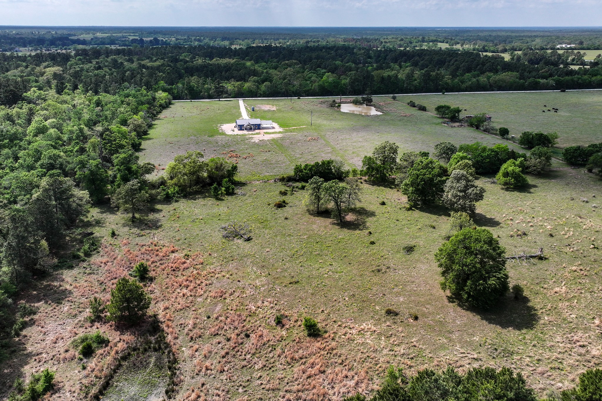 637 Round Prairie Road Huntsville, TX 77320 - Photo 5 of 35
