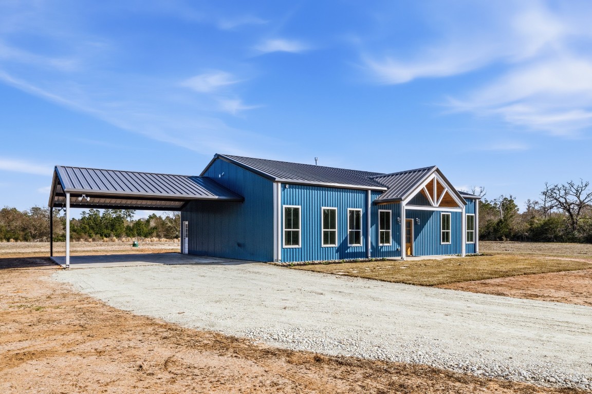 637 Round Prairie Road Huntsville, TX 77320 - Photo 6 of 35