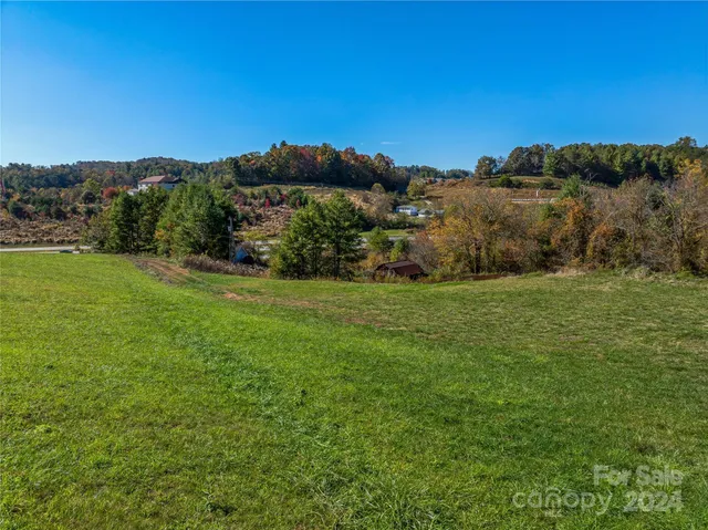 $2,674,000 | 1475 Crossroads Parkway, Mars Hill, NC 28754