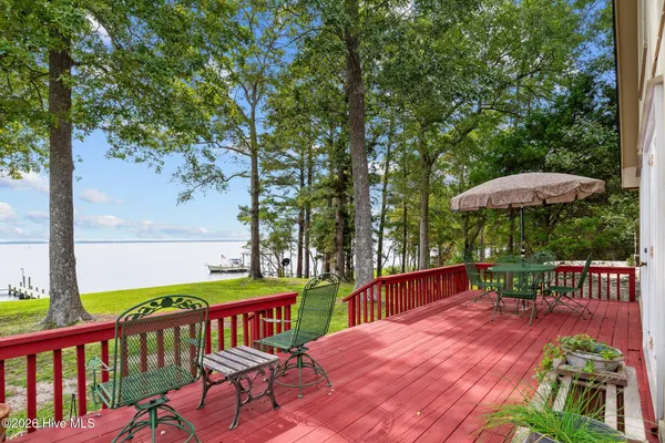 $479,900 | 87 West North Shore Lane, Arapahoe, NC 28510