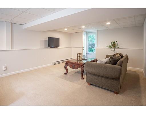 27 Buckingham Road Wilmington, MA 01887 - Photo 17 of 25 Gallery Image 17