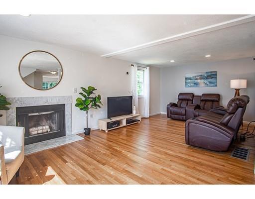 27 Buckingham Road Wilmington, MA 01887 - Photo 7 of 25 Gallery Image 7