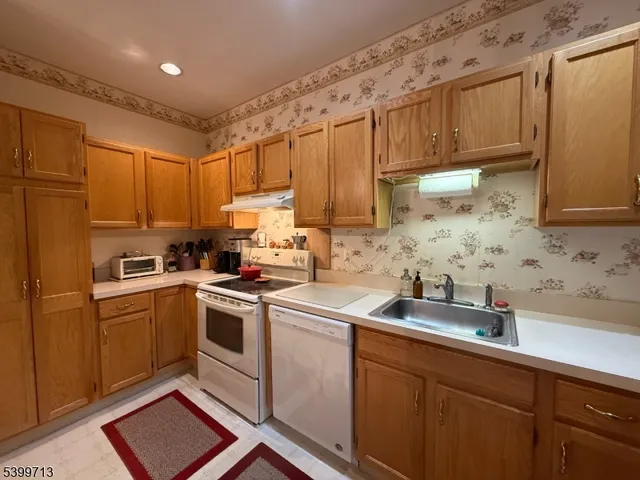 $2,100 | 5222 Richmond Road, Unit 22, West Milford, NJ 07480