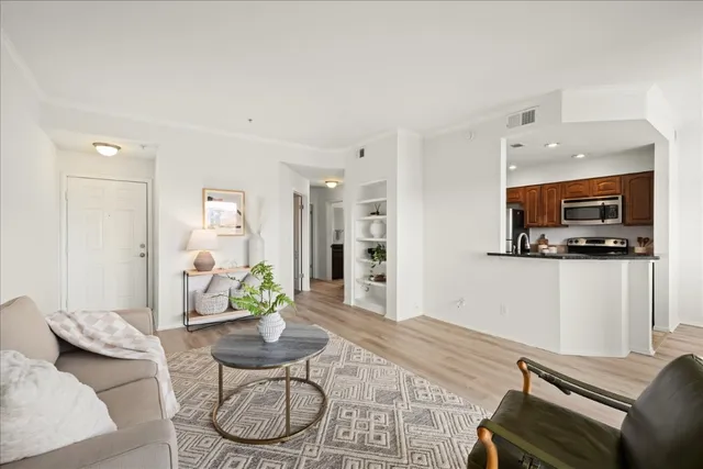 $285,000 | 6000 Shepherd Mountain Cove, Unit 1904, Austin, TX 78730