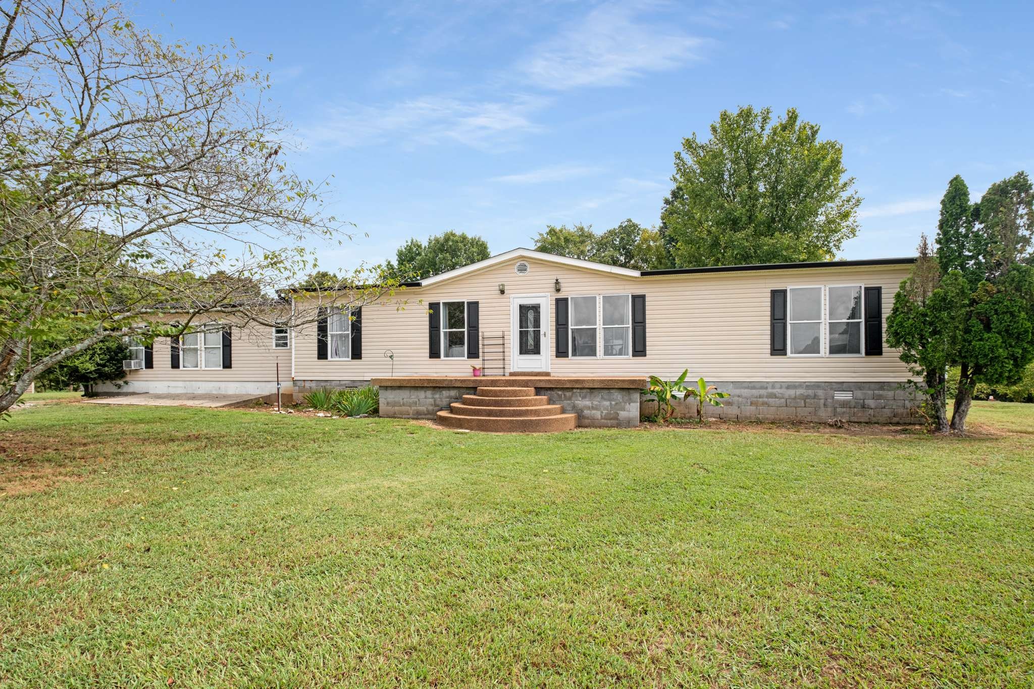 2745 Warner Road Lewisburg, TN 37091 - Photo 1 of 53 Gallery Image 1