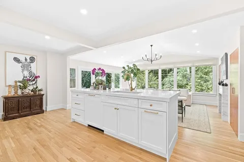 $4,150,000 | 39 Fairbanks Avenue, Wellesley, MA 02481