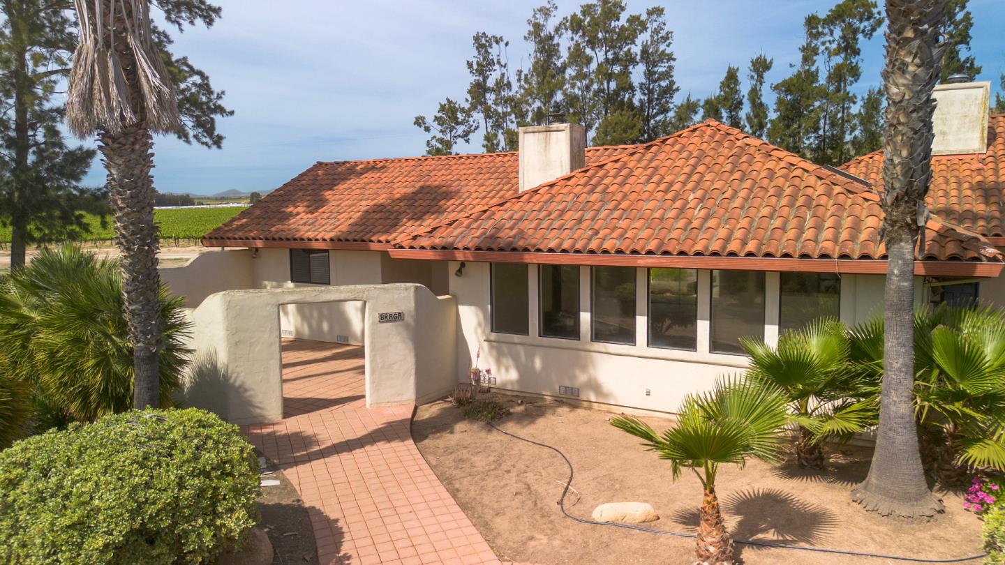 31021 Camphora Road Soledad, CA 93960 - Photo 2 of 54