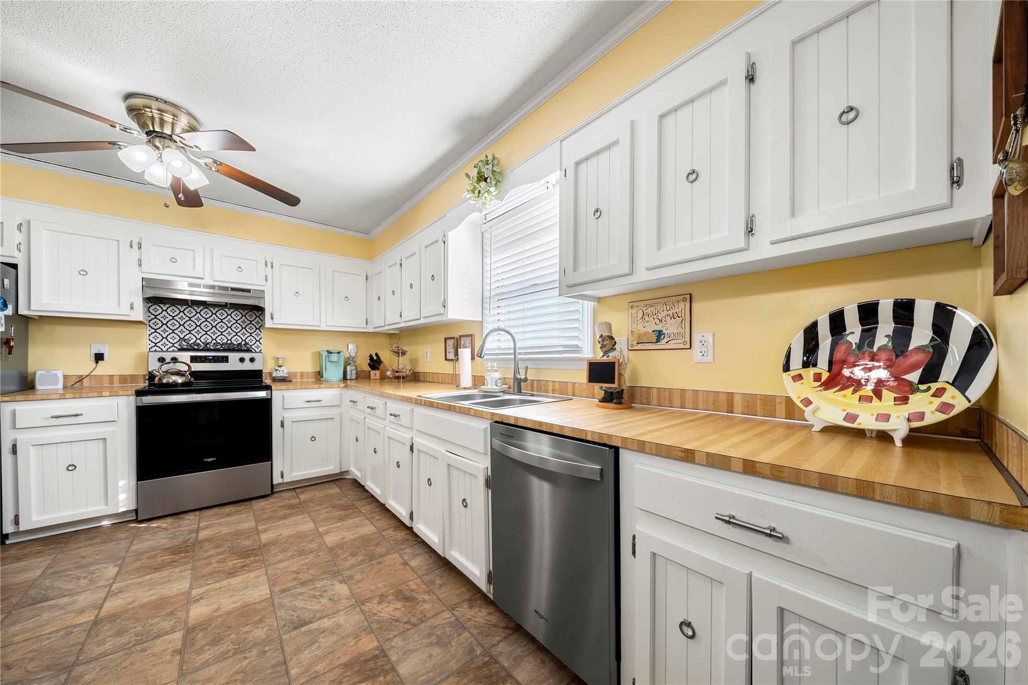 140 Patrick Road Gastonia, NC 28056 - Photo 10 of 36