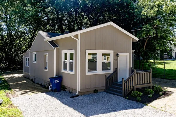 $249,950 | 516 North 7th Street, Lawrence, KS 66044