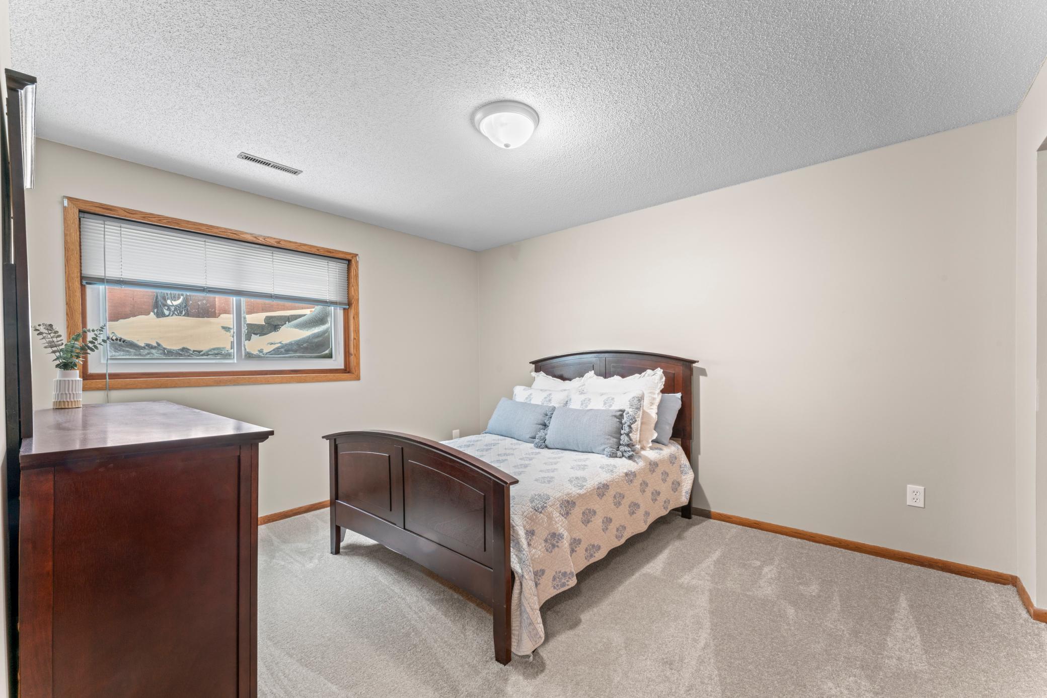 2231 52nd Street Northwest Rochester, MN 55901 - Photo 18 of 39