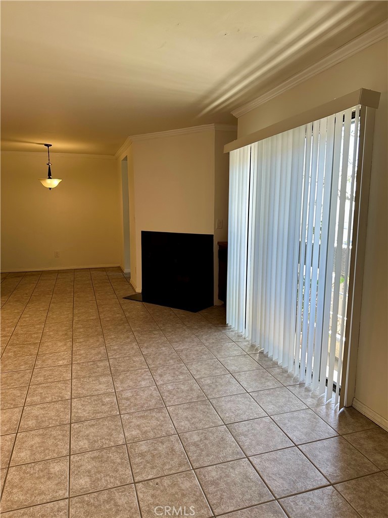 12476 Montecito Road, Unit 5 Seal Beach, CA 90740 - Photo 9 of 32