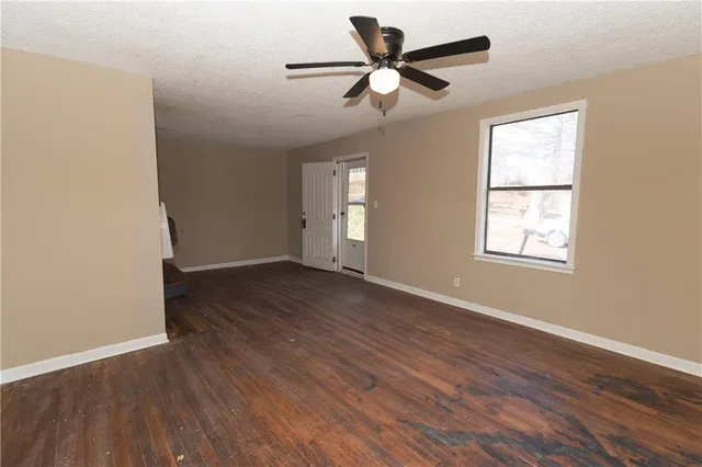 $65,000 | 415 Westminster Place, Independence, KS 67301