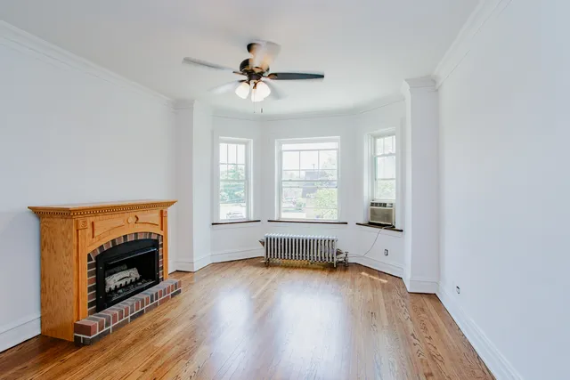 $140,000 | 7639 Jackson Boulevard, Unit 1E, Forest Park, IL 60130