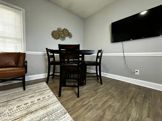 $2,500 | 169 East Grande Avenue, Unit 200, Johnson City, TN 37601