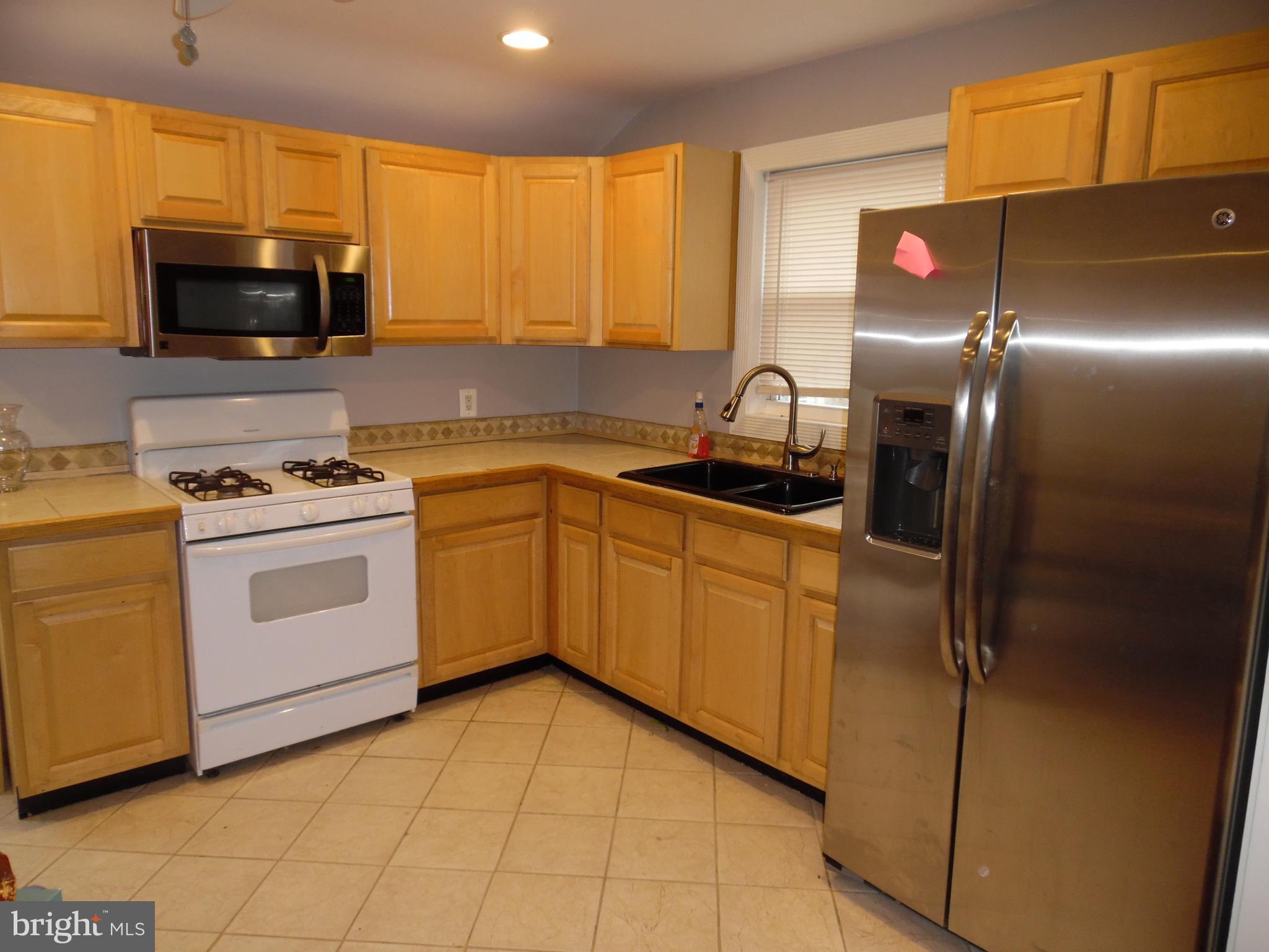 2908 Weisman Road Silver Spring, MD 20902 - Photo 4 of 11 Kitchen