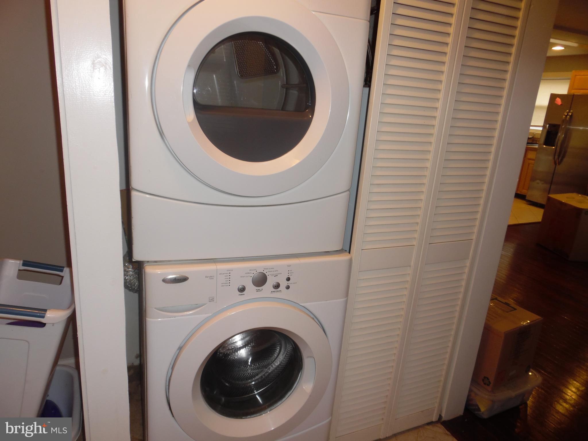 2908 Weisman Road Silver Spring, MD 20902 - Photo 7 of 11 Washer/Dryer